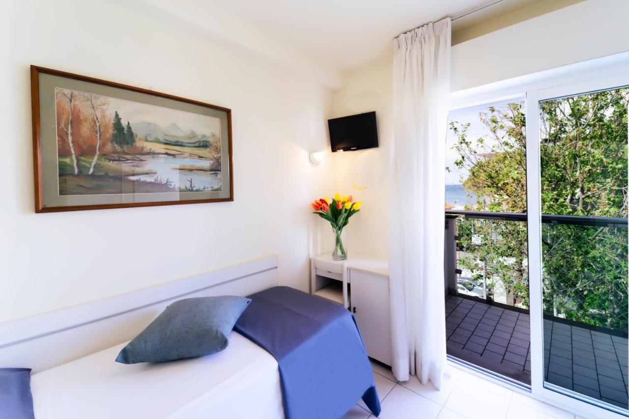 Hotel Astra Riccione Eksteriør billede
