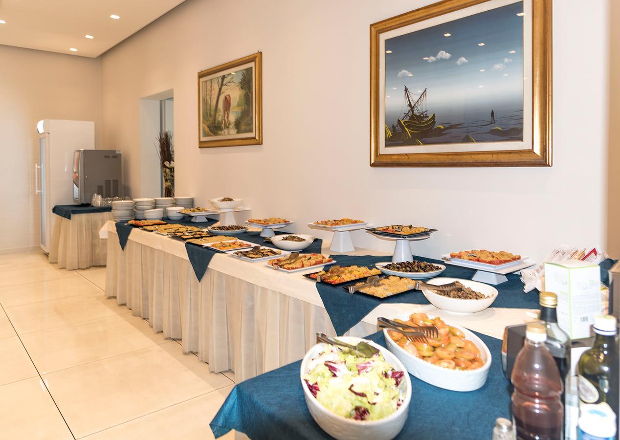 Hotel Astra Riccione Eksteriør billede